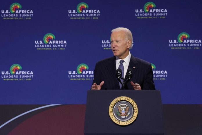 Au deuxième jour du sommet Etats-Unis/Afrique, le président Biden réassure les dirigeants africains