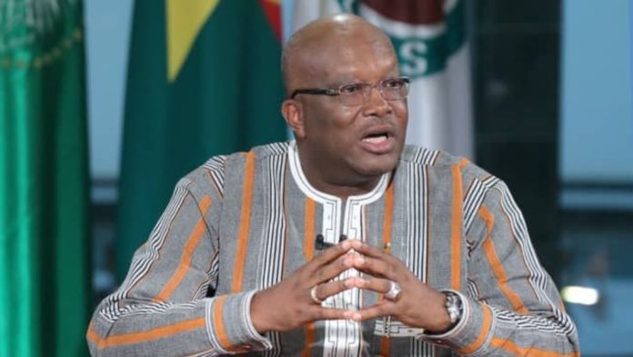 Burkina: Des soldats mutins annoncent avoir renversé le président Kaboré