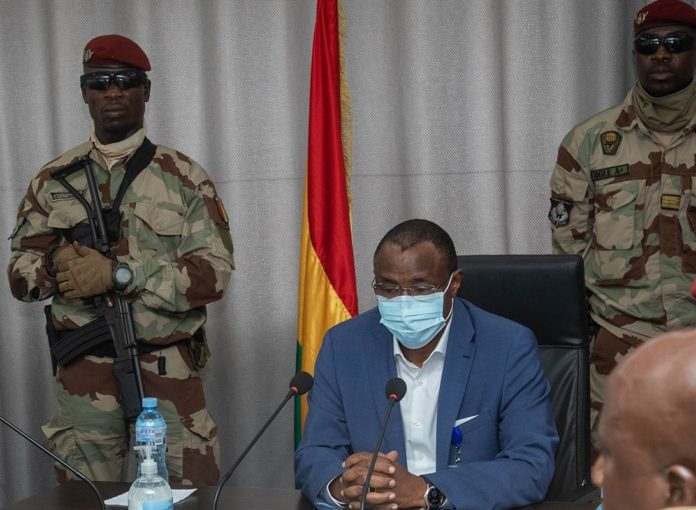 Guinée: “où est l’argent?”, s’interroge le PM de la transition
