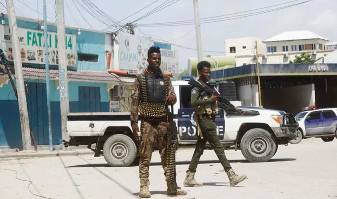 Somalie: Un double attentat shebab dans le centre fait neuf morts