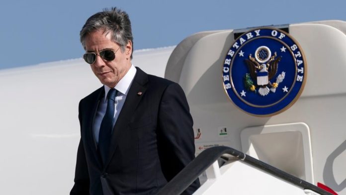 La démocratie et le changement climatique au cœur de la visite du chef de la diplomatie américaine en Afrique