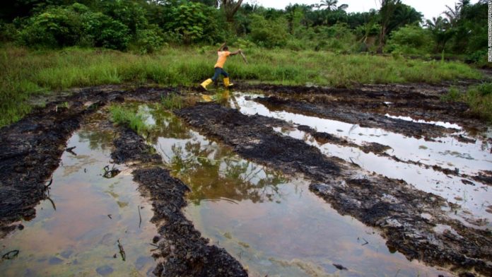 Nigeria: la nouvelle loi pétrolière attise les tensions dans le delta du Niger