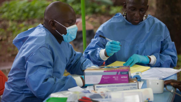 Guinée: réception des premières doses de vaccins contre Ebola