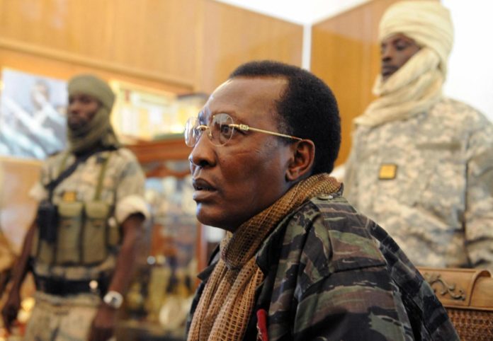 Tchad: le président Idriss Déby meurt des suites de blessures reçues au combat