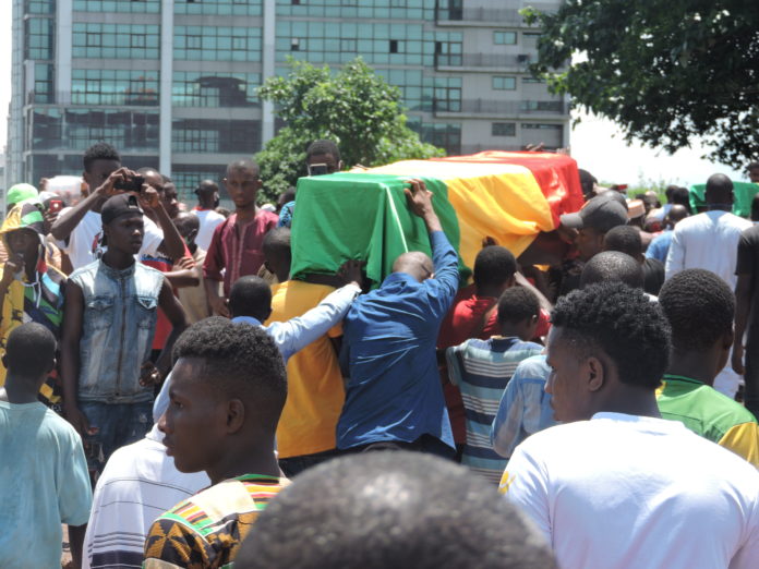 Guinée: Les huit manifestants du FNDC tués par le régime répressif de Conakry inhumés