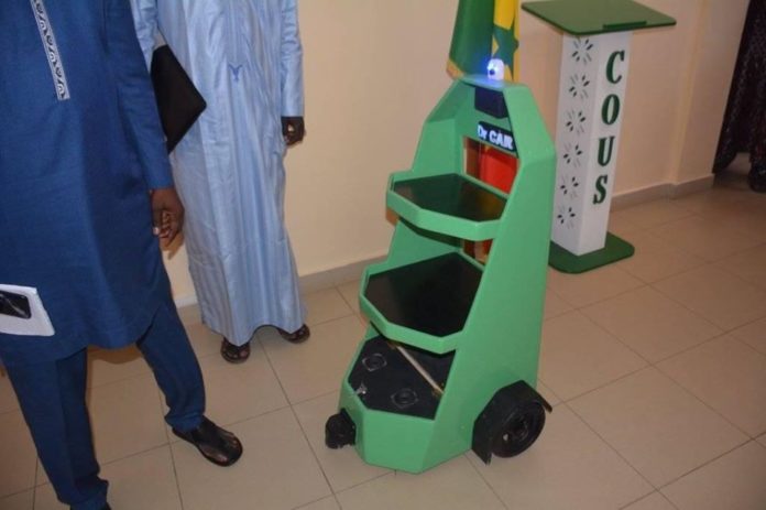 Sénégal: un robot pour réduire le risque de contamination du Covid-19