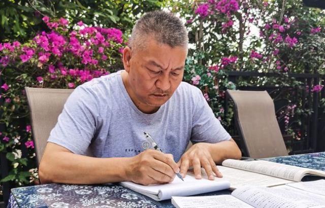 China: Millionaire fails high school graduation exam for the 27th time