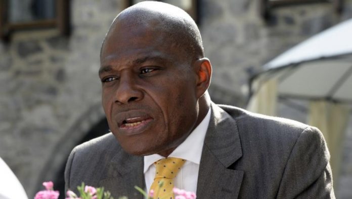 RDC: Fayulu accuse Tshisekedi et Kabila d’avoir “assassiné” l’État de droit