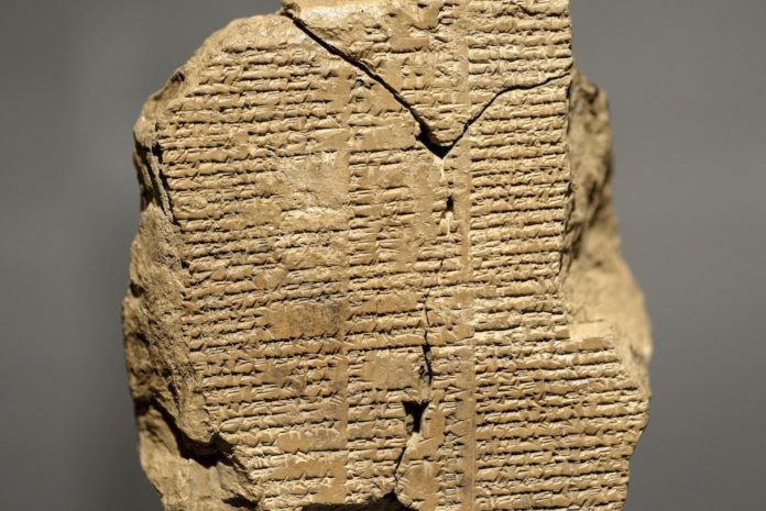 La «tablette de Gilgamesh», joyau mésopotamien, restituée à l’Irak