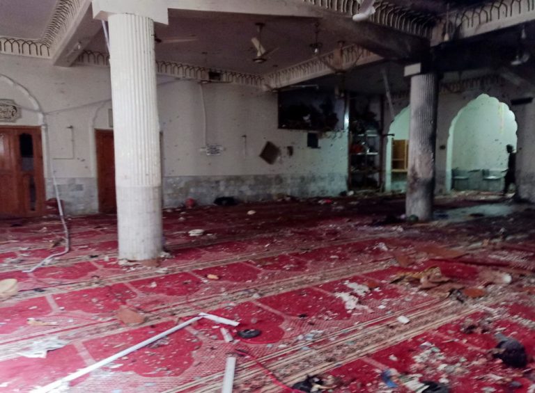 Pakistan: Au mois 31 morts dans un attentat-suicide frappant une mosquée chiite