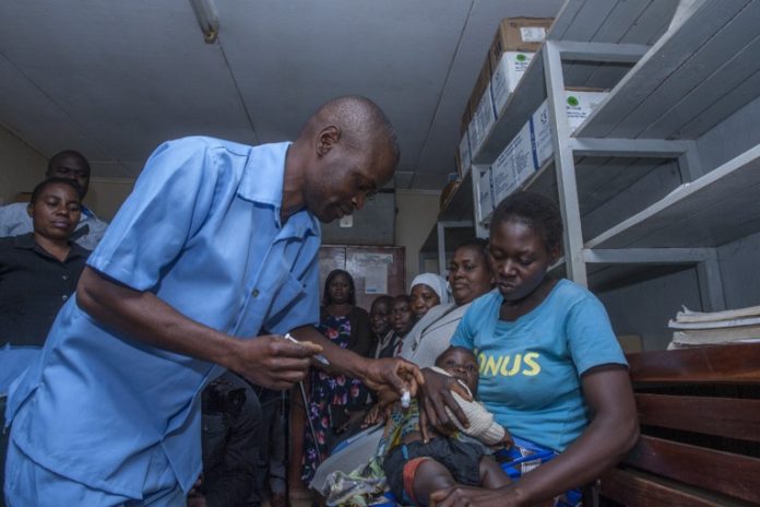 Le Malawi, théâtre du premier test à grande échelle d’un vaccin contre le paludisme