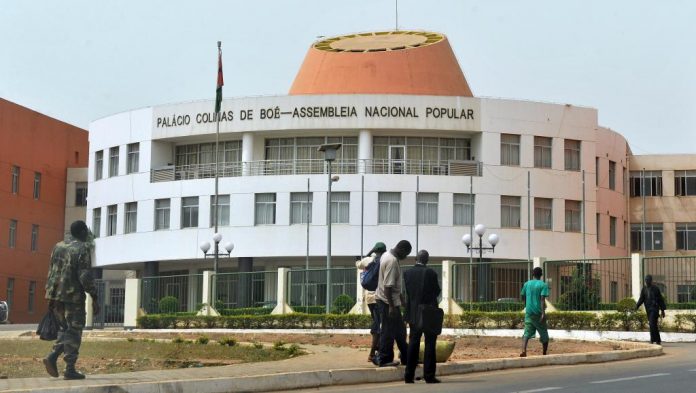 Guinée-Bissau: pauvreté, noix de cajou et narco-trafic
