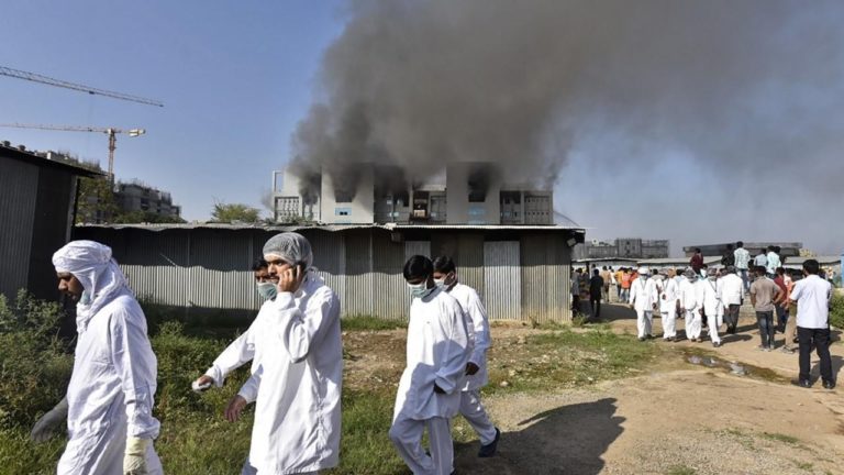 Cinq morts dans un incendie sur le site du géant indien des vaccins