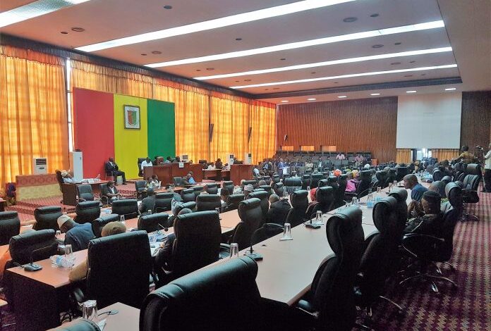 Guinée: présentation du projet de loi de finances rectificative exercice 2018.