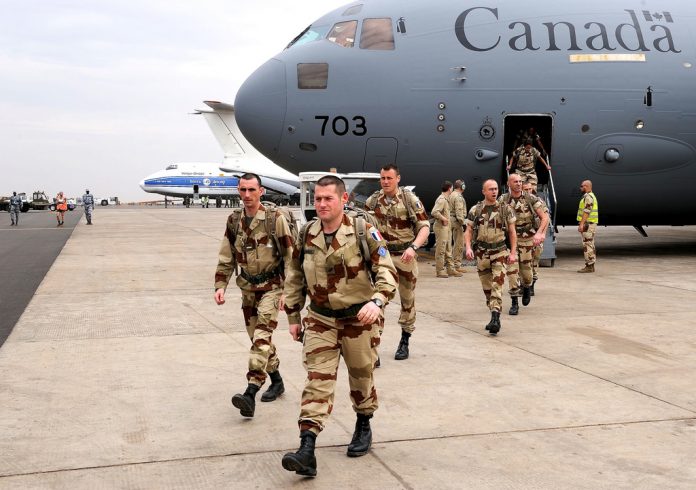 Le Canada va déployer des Casques bleus au Mali