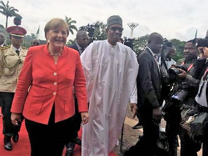 Nigeria: Angela Merkel s’engage à aider les jeunes du pays