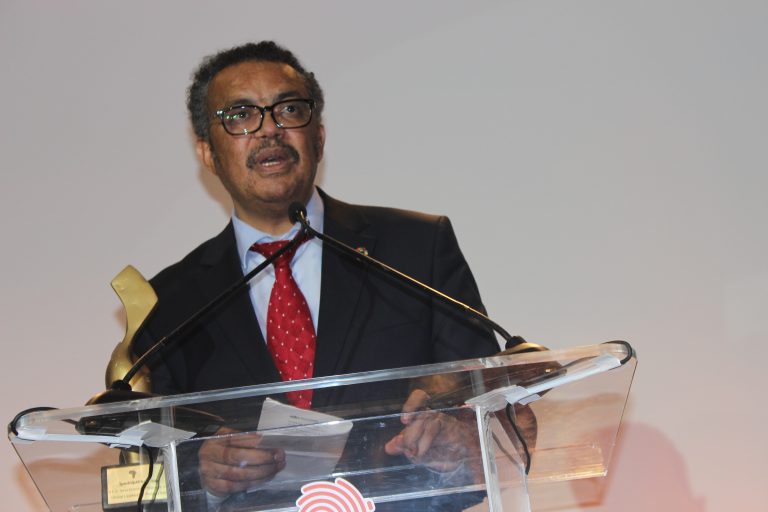 L’OMS “annule” la nomination du président Mugabe