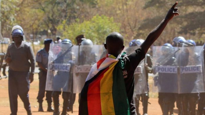 Zimbabwe:le parti au pouvoir décroche la majorité absolue des sièges à l’Assemblée nationale