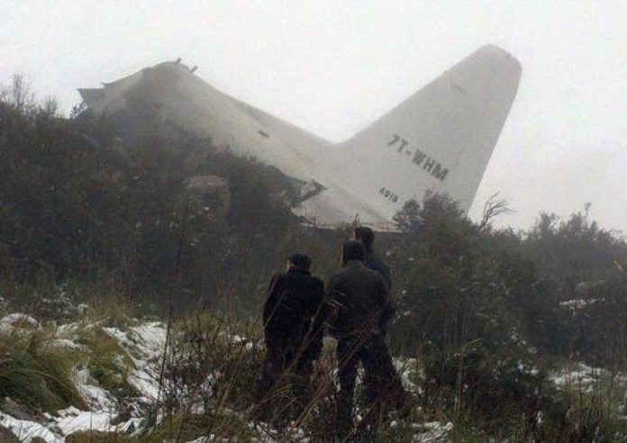 Algérie: deuil national de trois jours après la chute d’un avion militaire