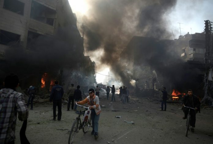 Syrie: près de 80 civils tués dans les bombardements sur un fief rebelle (ONG)