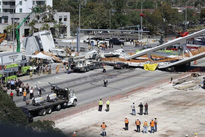 Au moins quatre morts dans l’effondrement d’un pont à Miami .