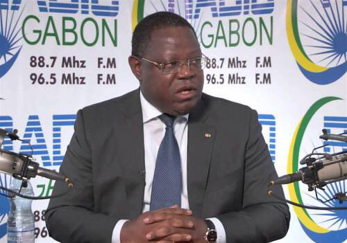 Un nouveau PM pour “former un gouvernement d’ouverture” au Gabon