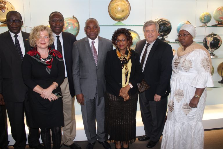 Le président de la CENI rencontre le NDI à Washington