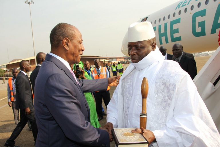 Le président guinéen opposé au recours à la force en Gambie