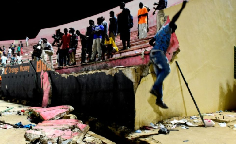 Un mouvement de foule au stade Demba Diop de Dakar: 9 morts