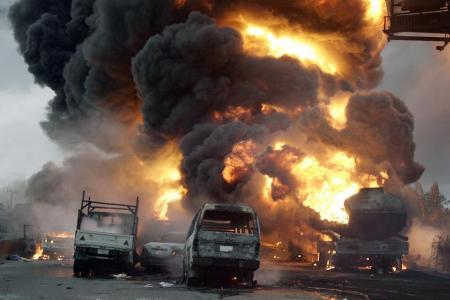 73 morts dans l’explosion d’un camion-citerne au mozambique