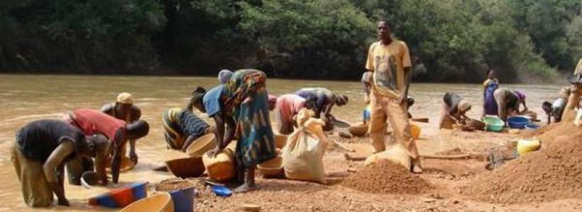 Vers l’amélioration des conditions des orpailleurs en Guinée