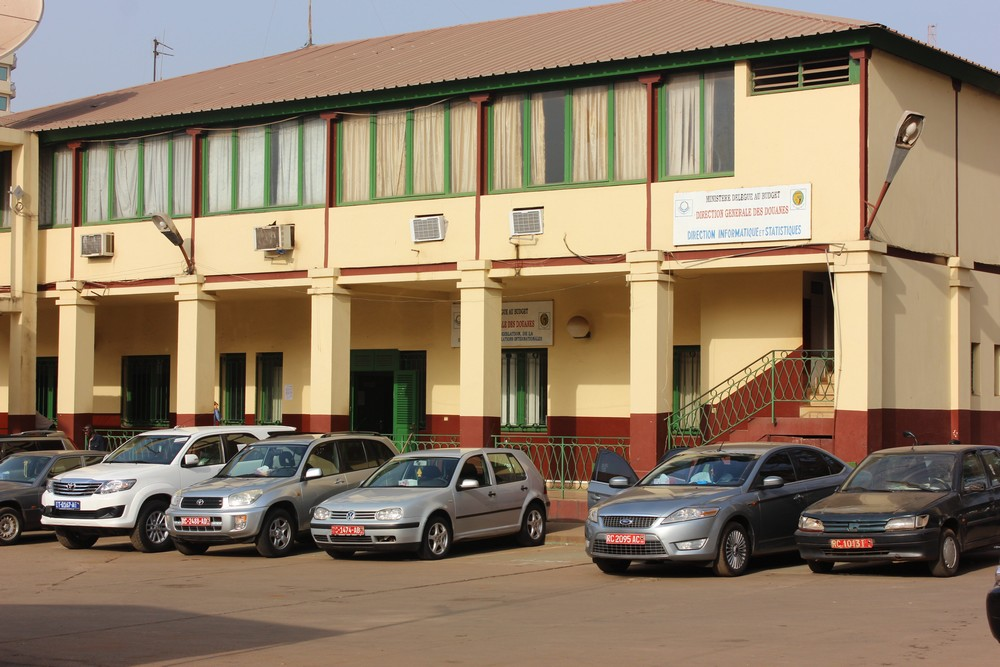 Collaboration tendue entre la Douane et le ministère du Commerce
